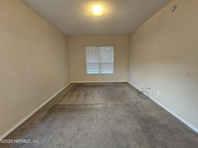 Building Photo - 10153 Carriage House Ct