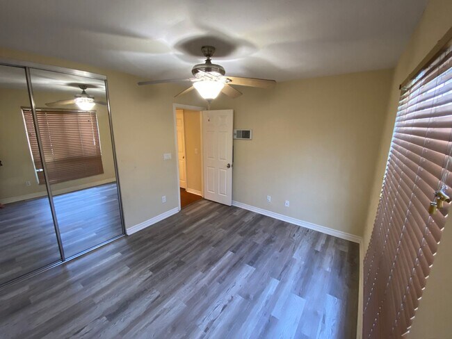 Building Photo - Stonemark on Avocado