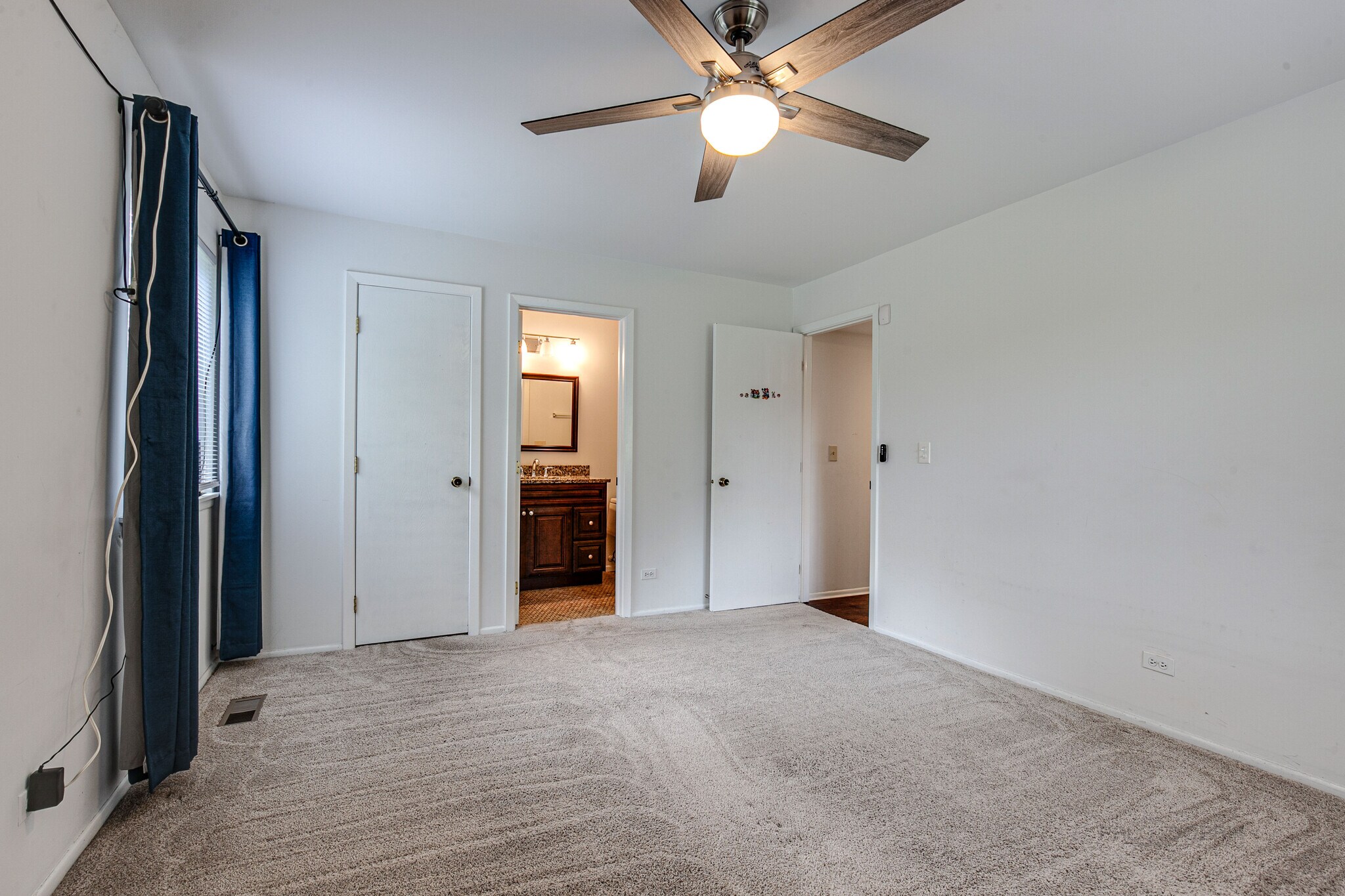 Building Photo - 1075 Auburn Ln