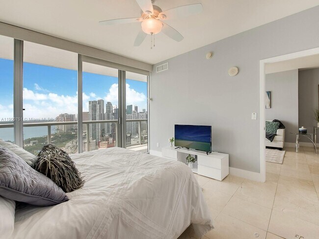 Building Photo - 888 Biscayne Blvd