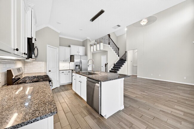 Building Photo - 20126 Matador Ridge Dr