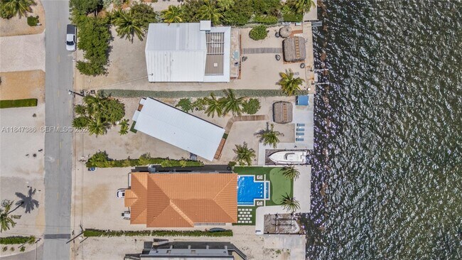 Building Photo - 235 Tavernier Dr