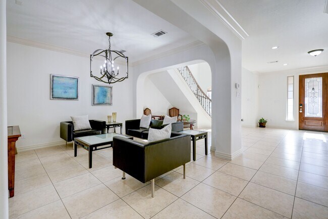 Building Photo - 14470 Summerleaf Ln