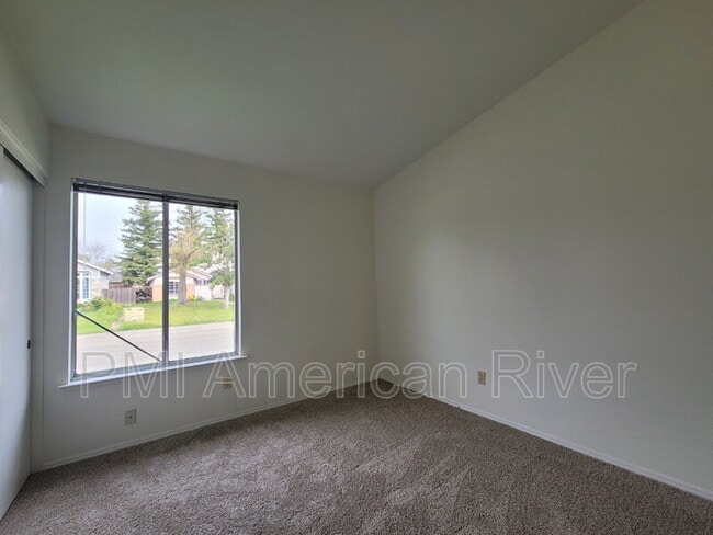 Building Photo - 1 Sorbell Ct