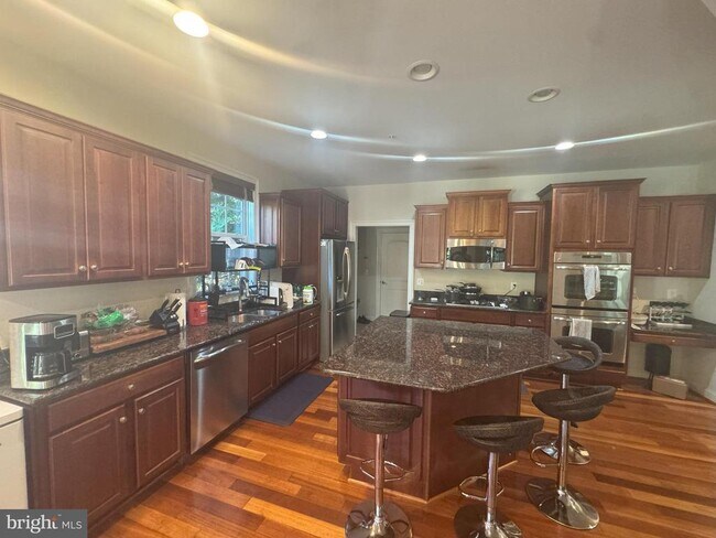 Building Photo - 3037 Moore Ln