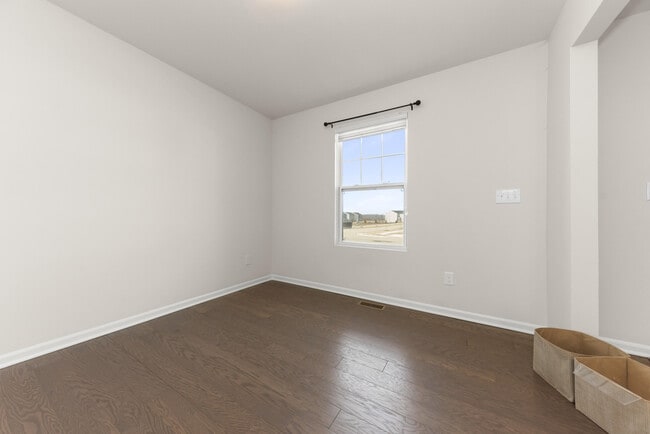 Building Photo - 616 Countryside Dr