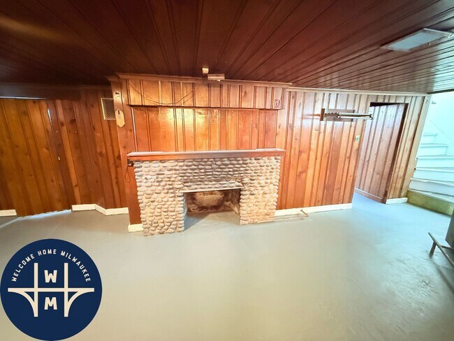 Building Photo - 5256 N 51st Blvd
