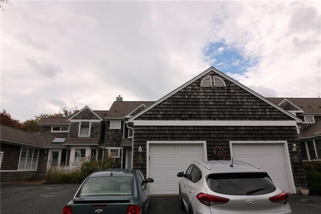 Building Photo - 40 Fox Dr