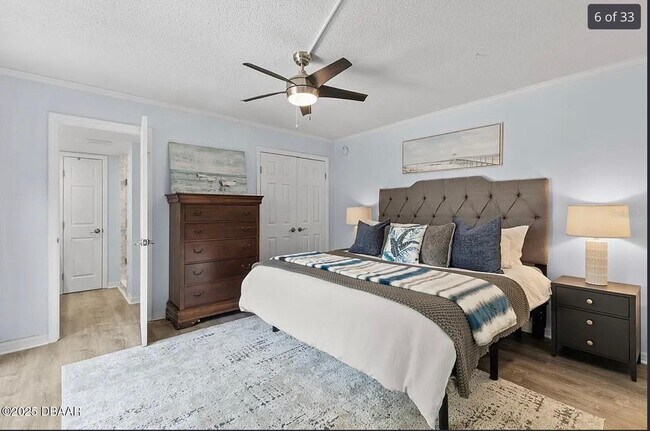 Building Photo - 3808 Saxon Dr