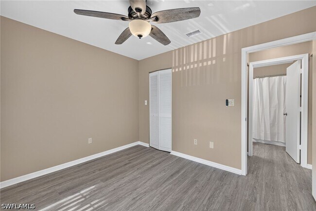 Building Photo - 5365 Treetops Dr