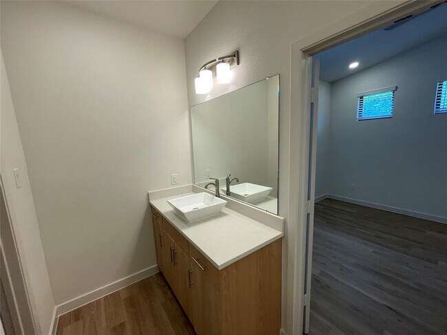 Building Photo - 2515 Appian Wy