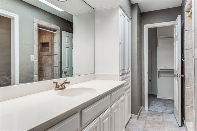 Building Photo - 13902 Preston Valley Pl