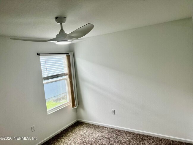Building Photo - 12450 Russian Olive Rd