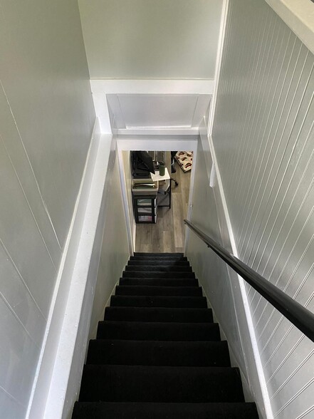 Building Photo - 12 Monkton Rd