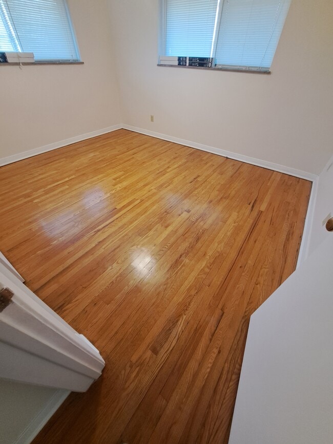 Building Photo - 2883 Charing Rd