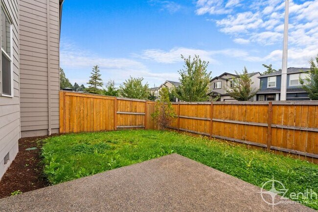 Building Photo - 13748 NE 66th Wy