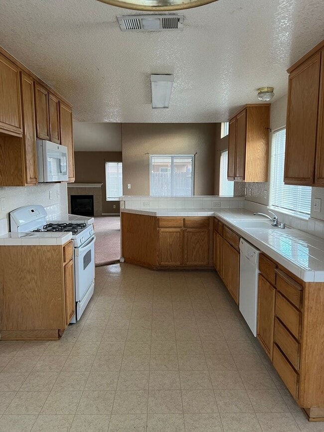 Building Photo - Coming Soon!