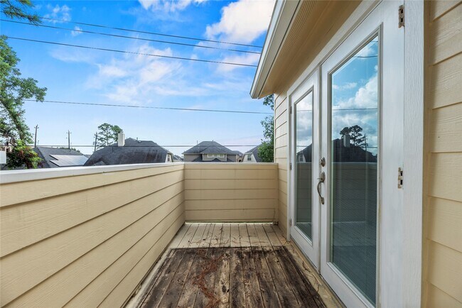 Building Photo - 14515 Wunderlich Dr