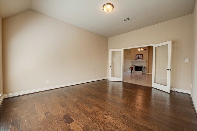 Building Photo - 5810 Emmit Creek Ln