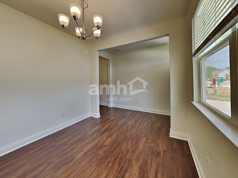 Building Photo - 8110 Hula Popper St