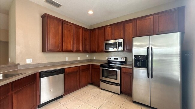 Building Photo - 2045 Estancia Cir