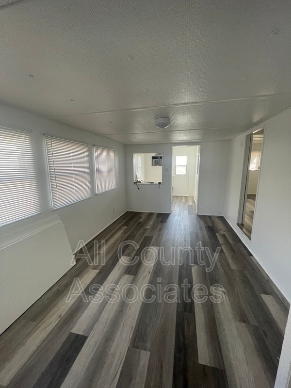 Building Photo - 2132 Kepner Dr