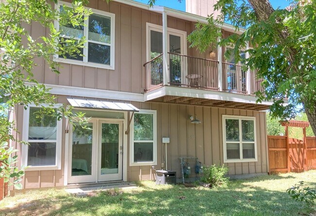 Building Photo - 5412 McCandless Street