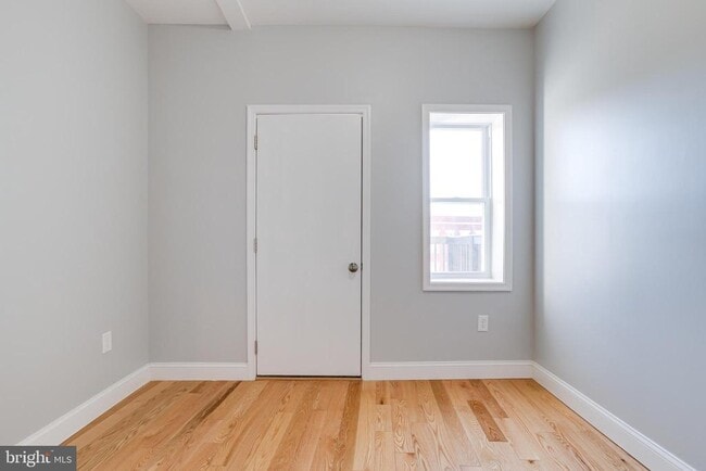 Building Photo - 2323 Whittier Ave