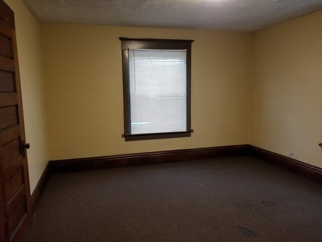 Building Photo - 235 W Columbia St