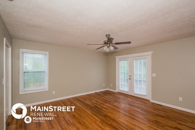 Building Photo - 5221 Island Dr