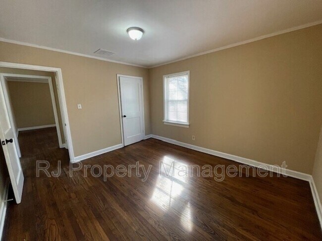 Building Photo - 3542 Millington Rd