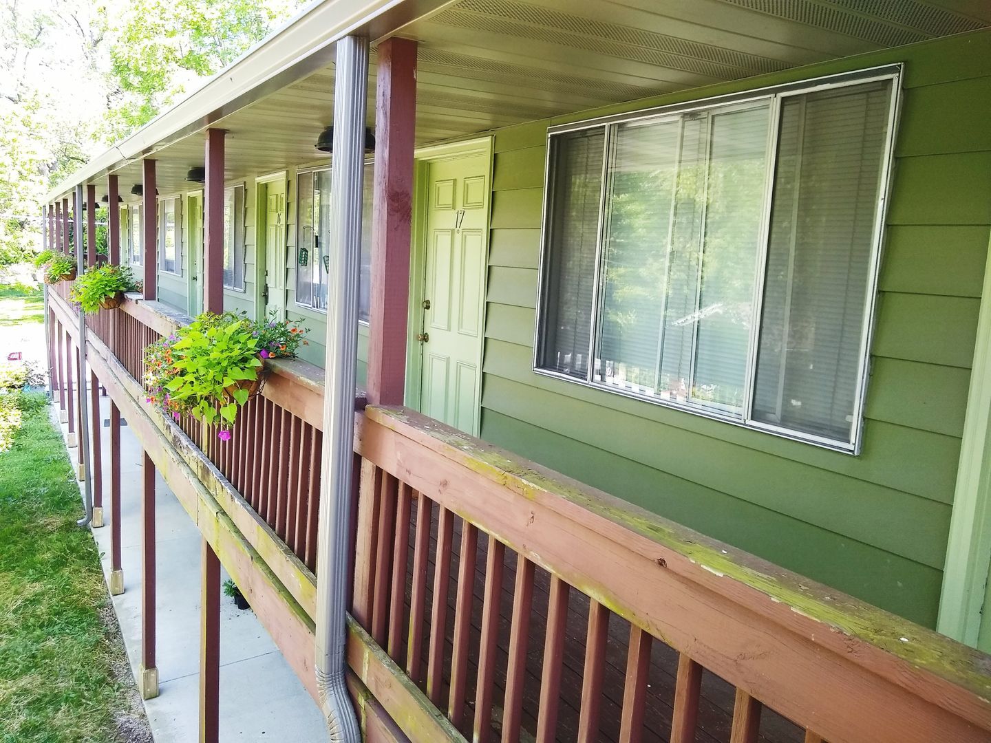 Building Photo - FAIRVIEW - AVAILABLE JULY 2024