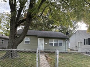 Building Photo - 237 Ridgeland Ave