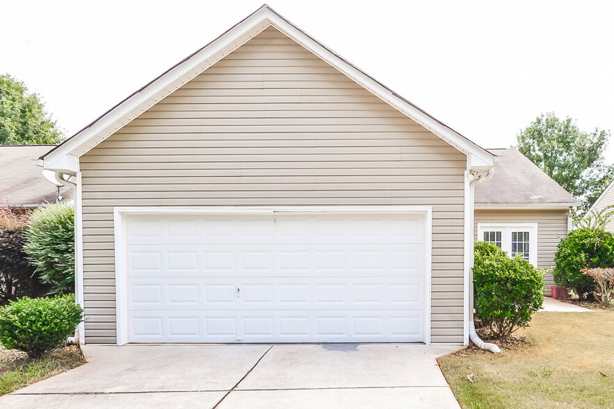 Building Photo - 1317 Winwood Dr