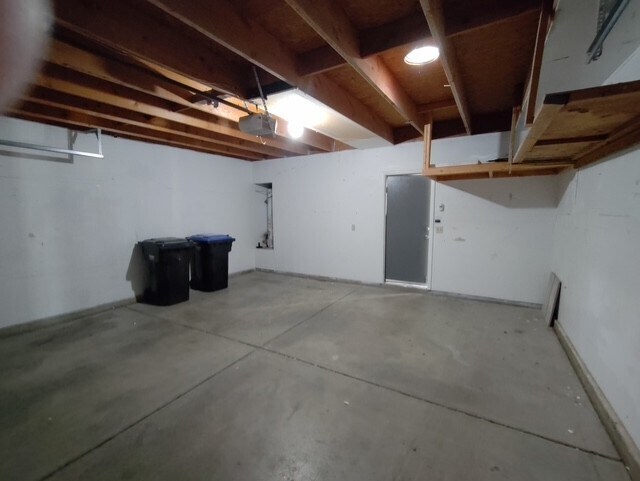 Building Photo - 2212 High Dunes Ln