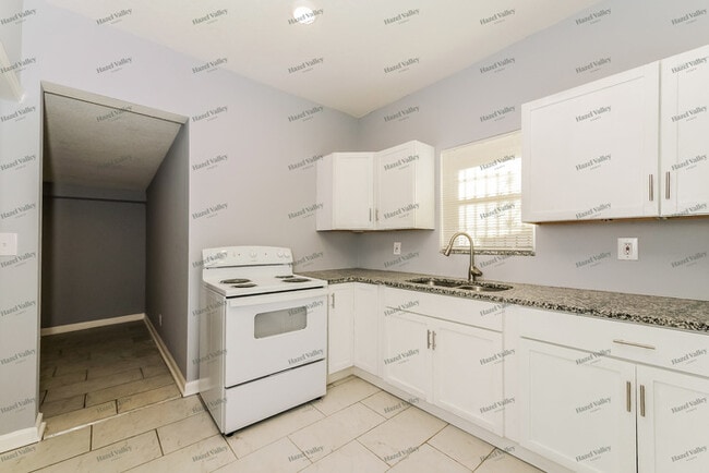 Building Photo - 3911 Bellefontaine Ave