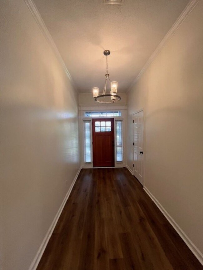 Building Photo - 4077 Huntley Dr