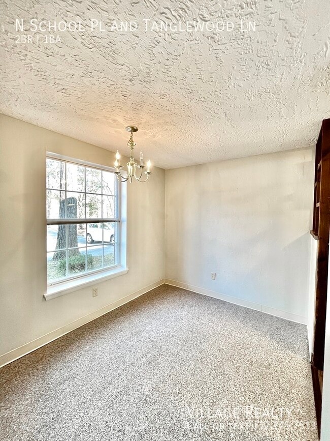 Building Photo - 343 N School Pl