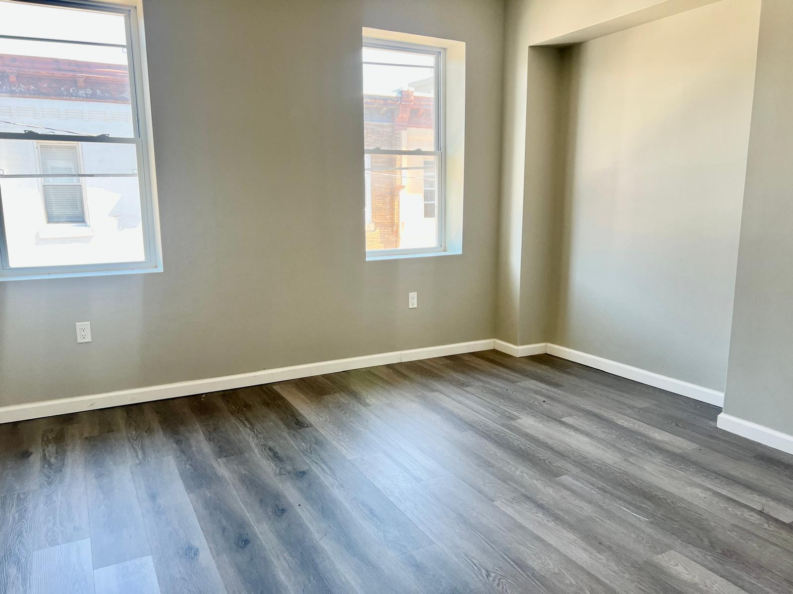 Building Photo - 1420 S 28th St