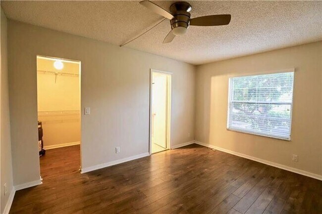 9835 Three Lakes Cir 9835 Three - 9835 Three Lakes Cir Boca Raton Fl Building Photo