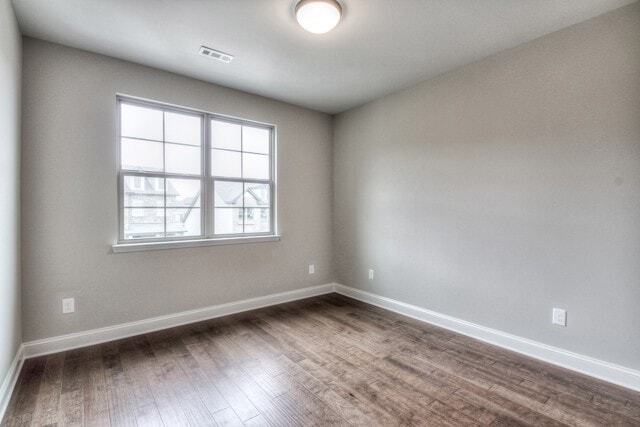 Building Photo - 1457 Channing Dr