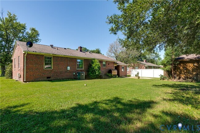 Building Photo - 1312 Southbury Ave