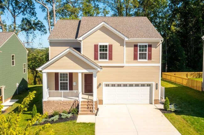 Primary Photo - 317 Northfield Hts Ln