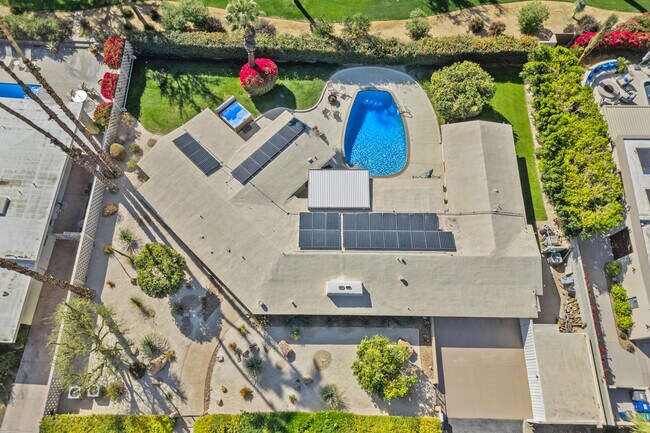 Building Photo - 70801 Fairway Dr