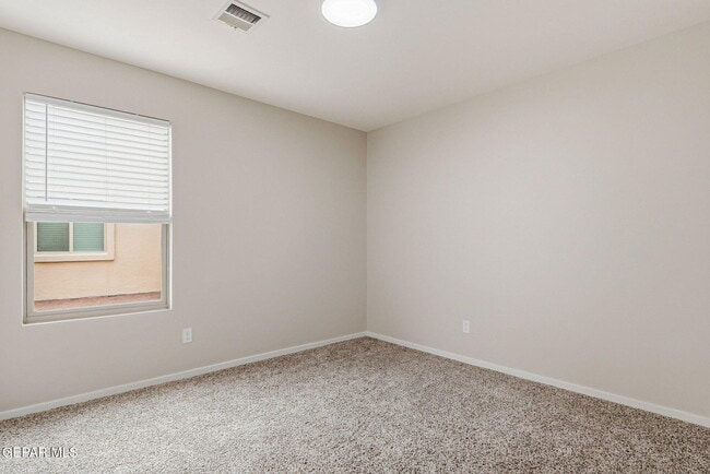 Building Photo - 13841 Paseo Central Ave