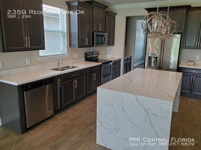 Building Photo - 2359 Regency Park Dr