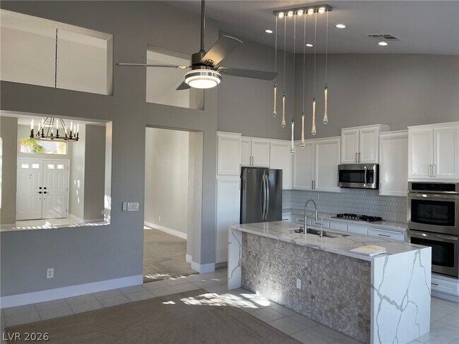 Building Photo - 8562 Lambert Dr