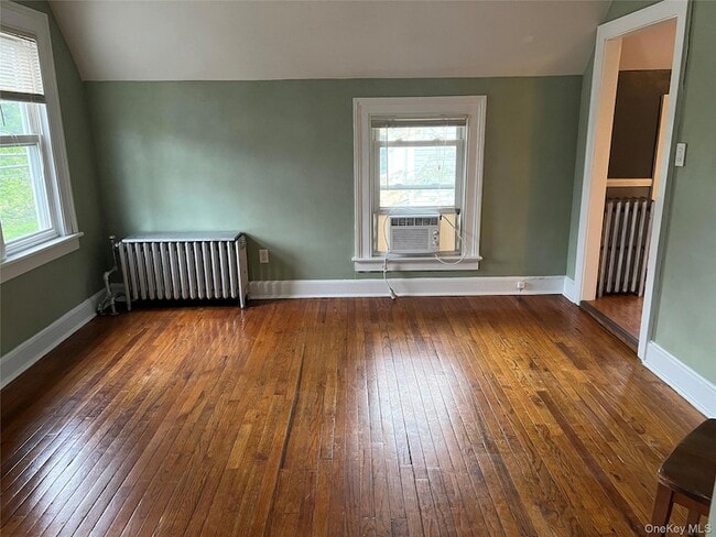 Building Photo - 140 12th Ave