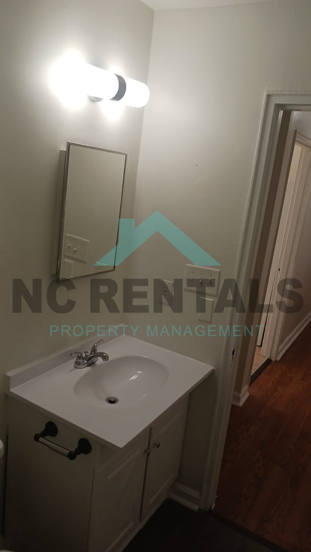 Building Photo - 1209 Gordon St