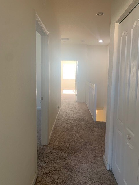 Building Photo - 9488 SW Merlin Ct